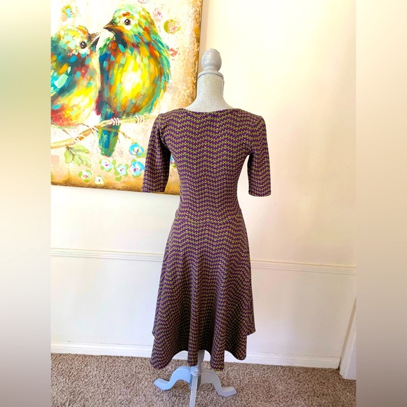 LuLaRoe “NICOLE” FIT-AND-FLIRT MIDI DRESS SIZE EXTRA SMALL 🌟NWOT🌟 - Picture 10 of 16